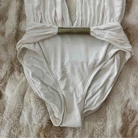 NEW Carmen Marc Valvo Deep Plunge Neckline One Piece Bathing Swim Suit Sz 10 - Picture 3 of 4